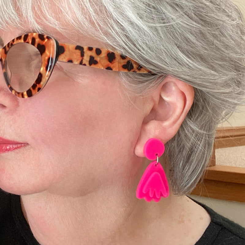 Duckie earrings - hot pink