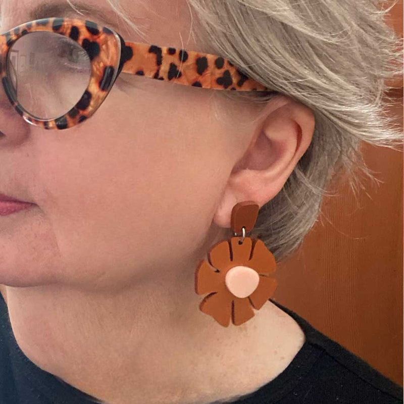 Flo Earring - copper and pale pink
