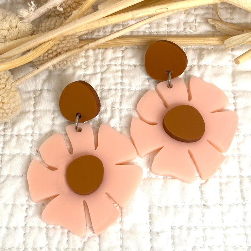 Flo Earring -pale pink and copper