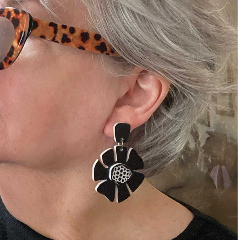 Punk Flower earrings - Black and White