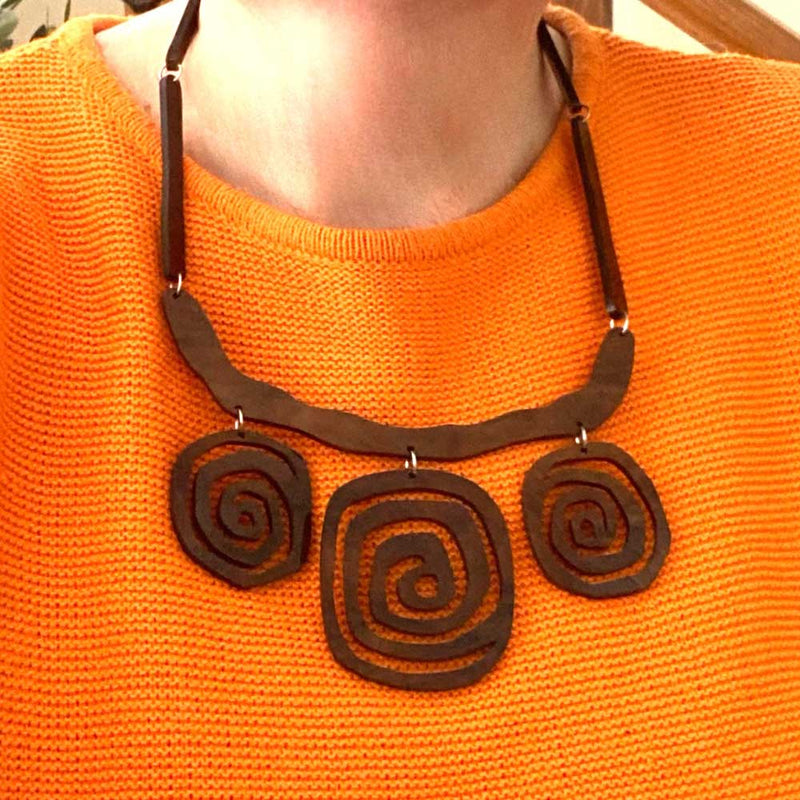 Fossil Trio Necklace - Dark Brown