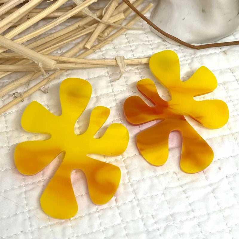 Mod Flower -yellow orange earrings