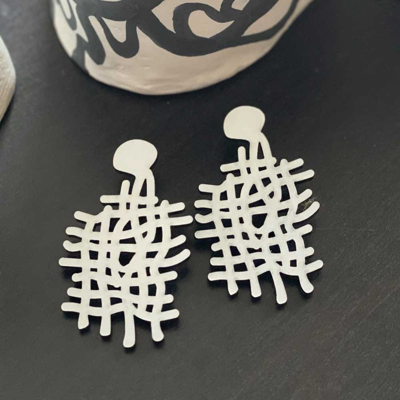 Weave Earrings - white and black