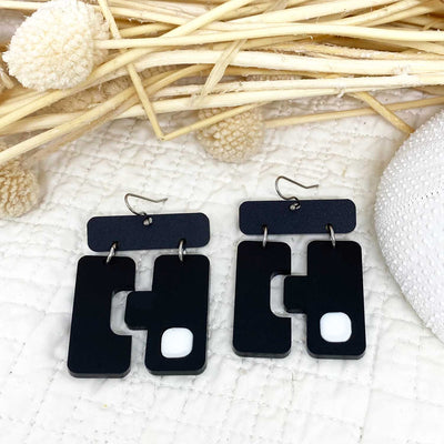 Domino No. 1 Earring - Black and White