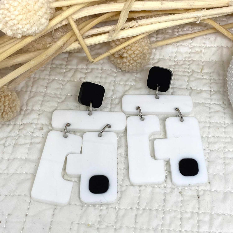 Domino No. 1 Earring - White and Black