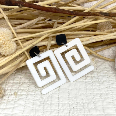 Mary Squary – White and Black Earrings (Bigger size)