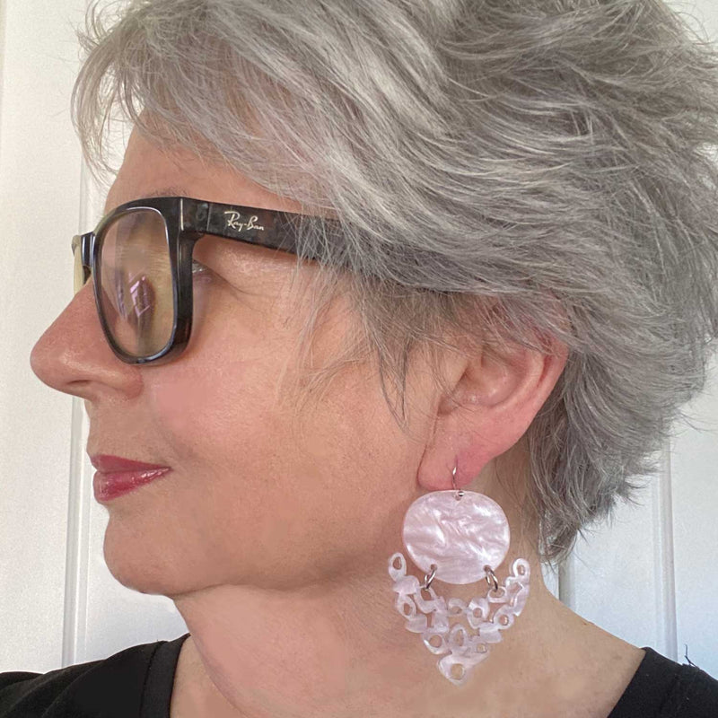 Chandelier Earring – Pale Pink Ripple