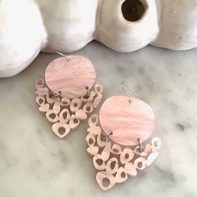 Chandelier Earring – Pale Pink Ripple