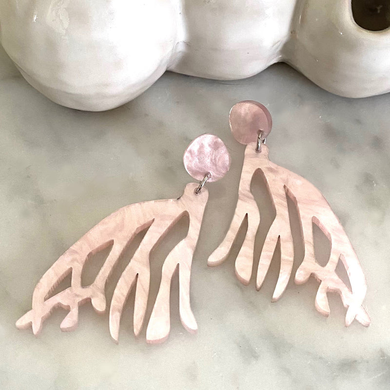 Roots Earrings – Pale Pink small size