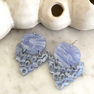 Chandelier Earring – Periwinkle Ripple